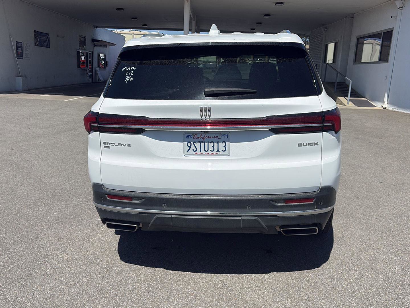 Used 2025 Buick Enclave Preferred image 4