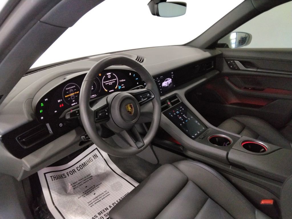 Used 2022 Porsche Taycan image 38