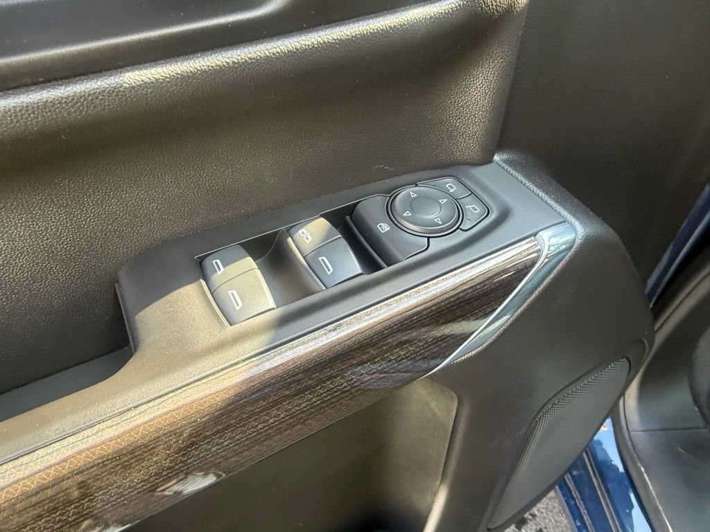 Used 2022 Chevrolet Silverado 1500 LT AWD/4WD image 14