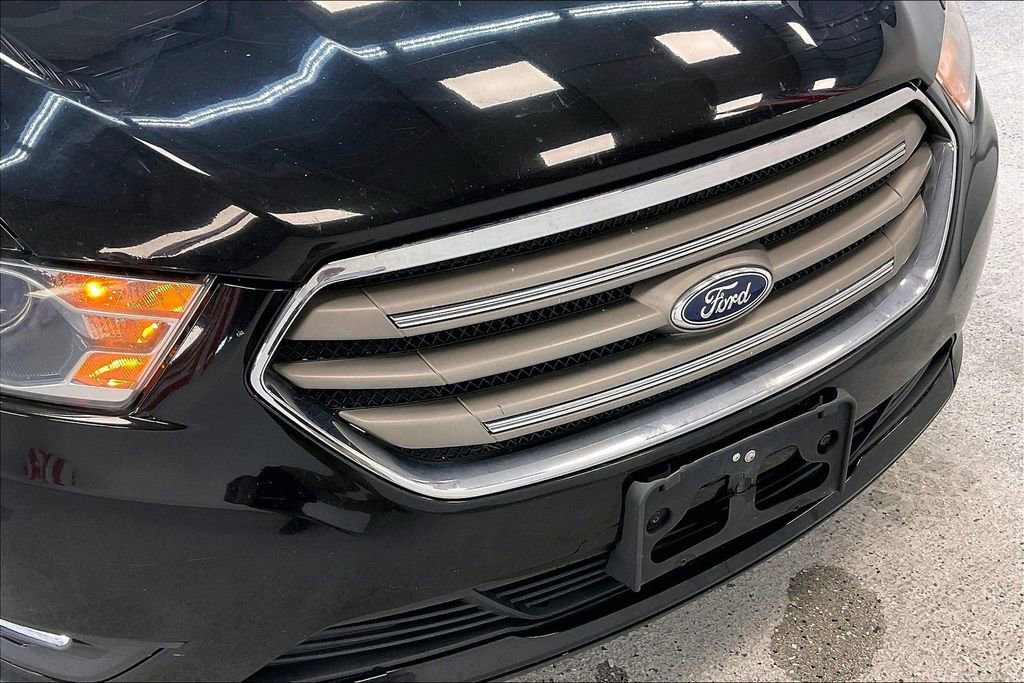 Used 2014 Ford Taurus SEL FWD image 30