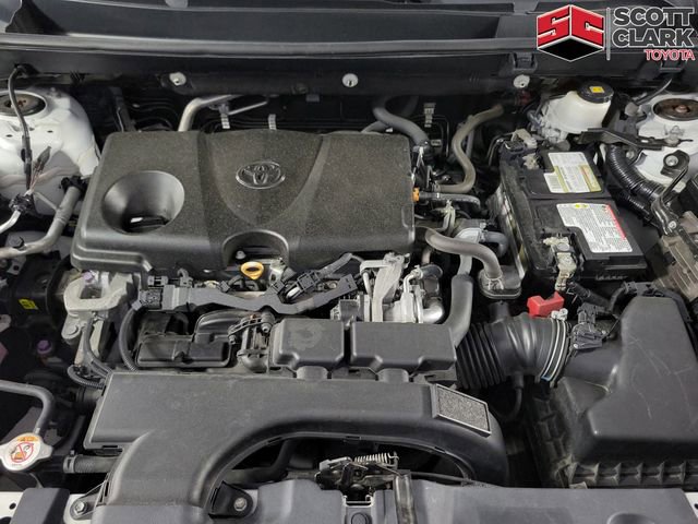 Used 2020 Toyota RAV4 XLE Premium FWD image 13
