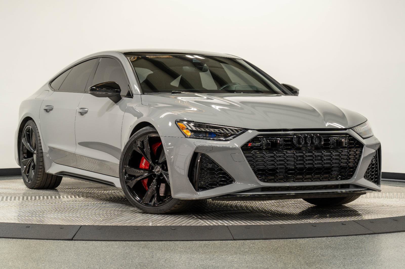 Used 2021 Audi RS 7 Sportback w/ Black Optic Package image 36