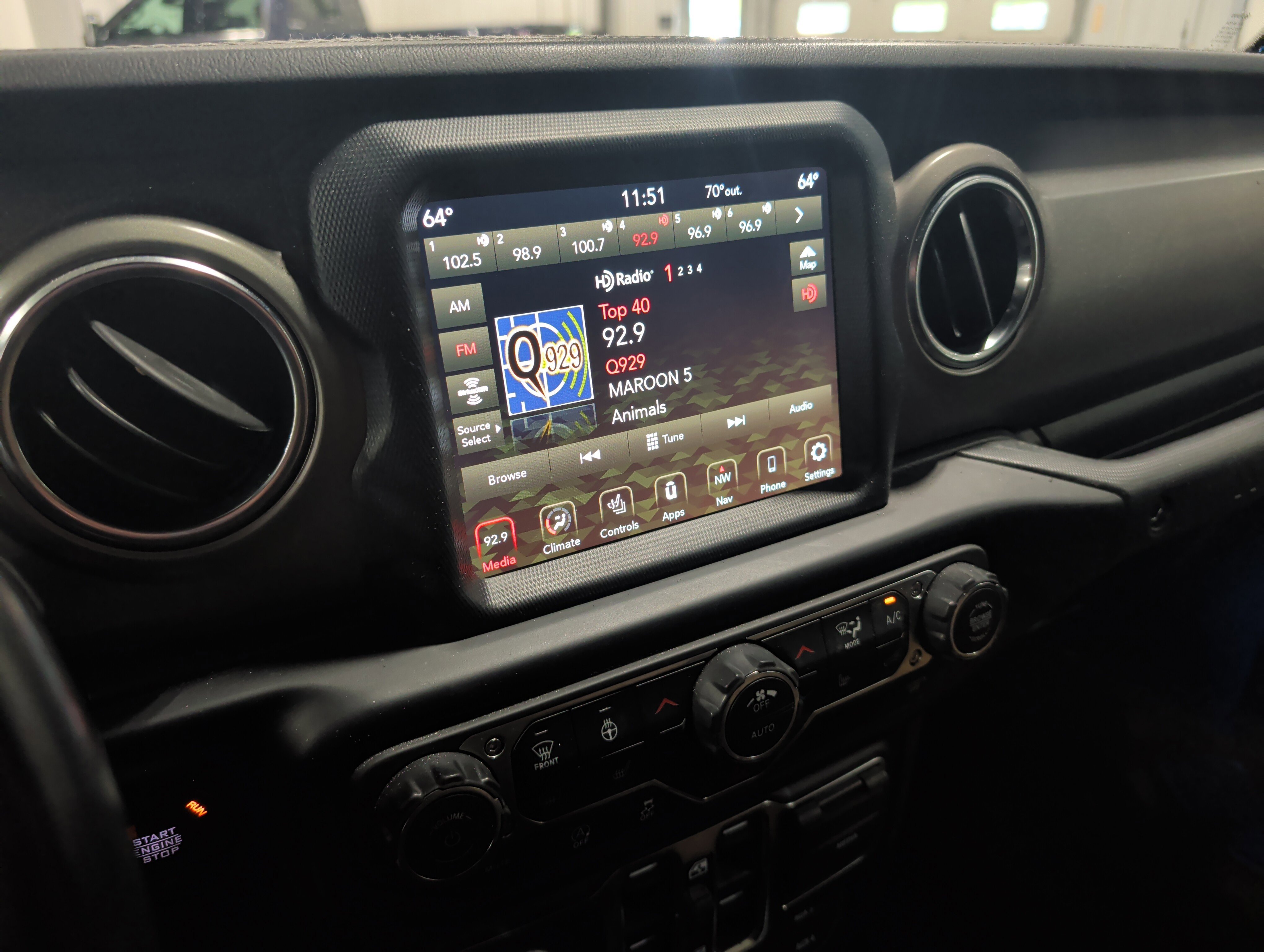 Used 2021 Jeep Wrangler Unlimited Rubicon AWD/4WD image 10