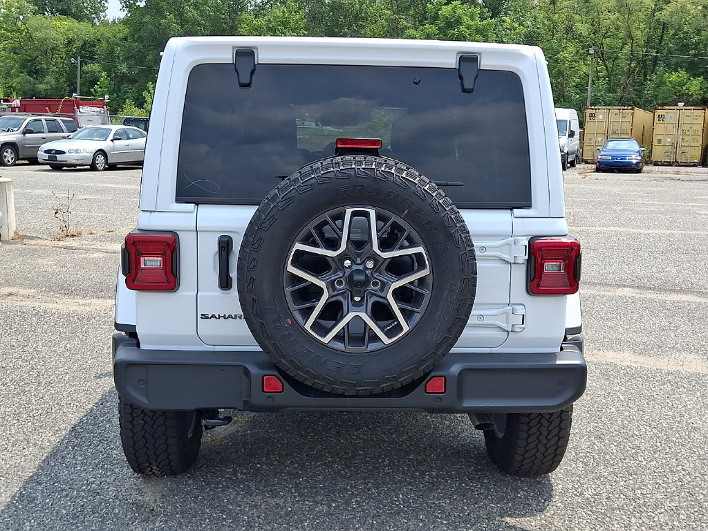 New 2026 Jeep Wrangler Unlimited Sahara AWD/4WD image 7