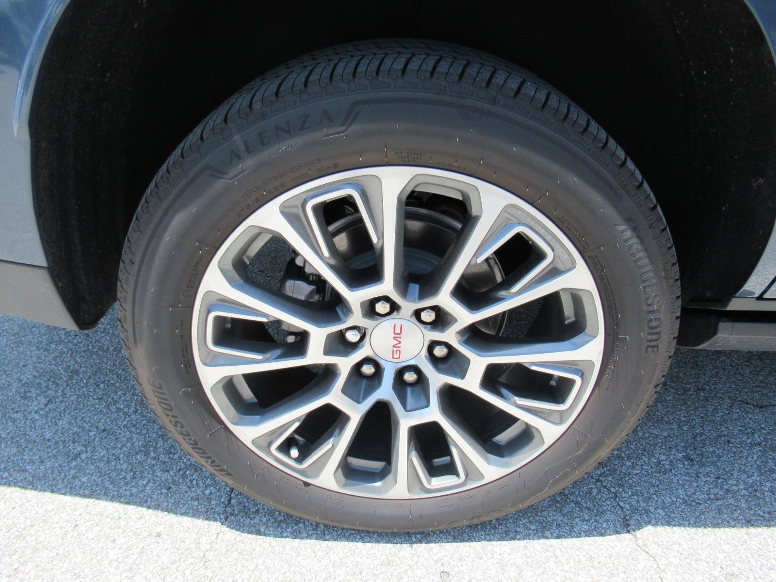 New 2026 GMC Yukon Denali w/ Sun & Power Step Package RWD image 8