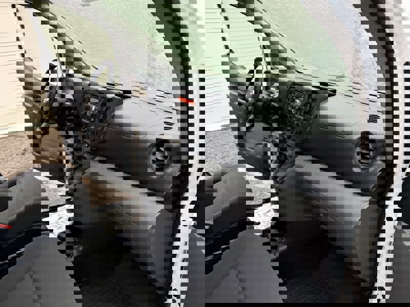 Used 2017 Nissan NV200 SV image 19