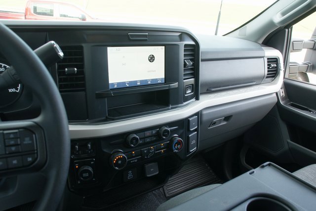 New 2026 Ford F350 XLT image 22