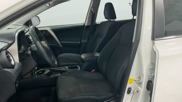 Used 2016 Toyota RAV4 LE AWD/4WD image 19