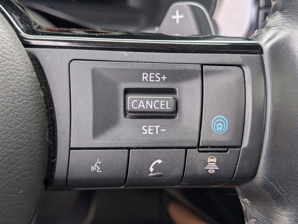Used 2023 Nissan Pathfinder Platinum w/ Cargo Package image 22