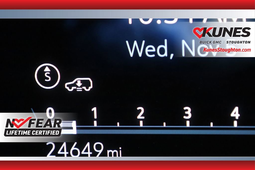 Used 2024 Cadillac Escalade ESV Sport Platinum w/ LPO, ONYX Package image 47