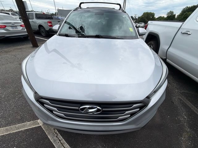 Used 2018 Hyundai Tucson Value FWD image 2