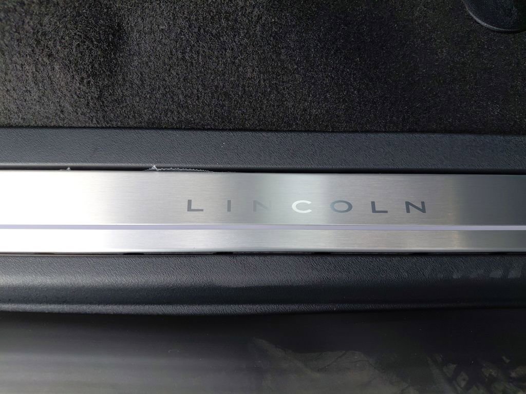 New 2026 Lincoln Navigator L Premier image 30