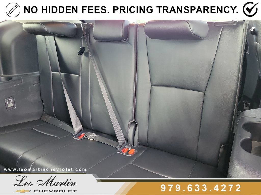 Used 2023 Toyota Highlander XLE FWD image 11