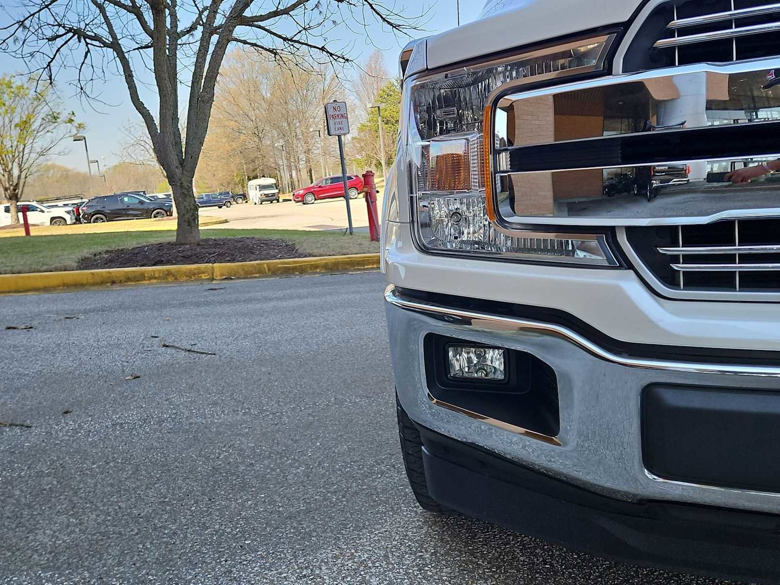 Used 2019 Ford F150 Lariat image 11