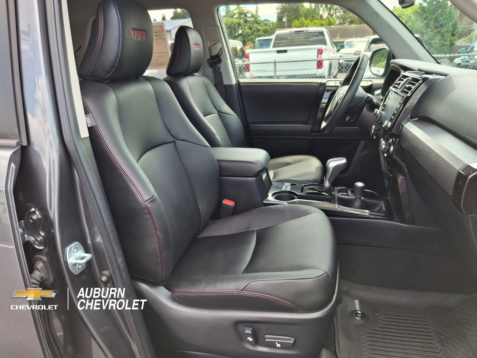Used 2020 Toyota 4Runner TRD Off-Road Premium AWD/4WD image 22