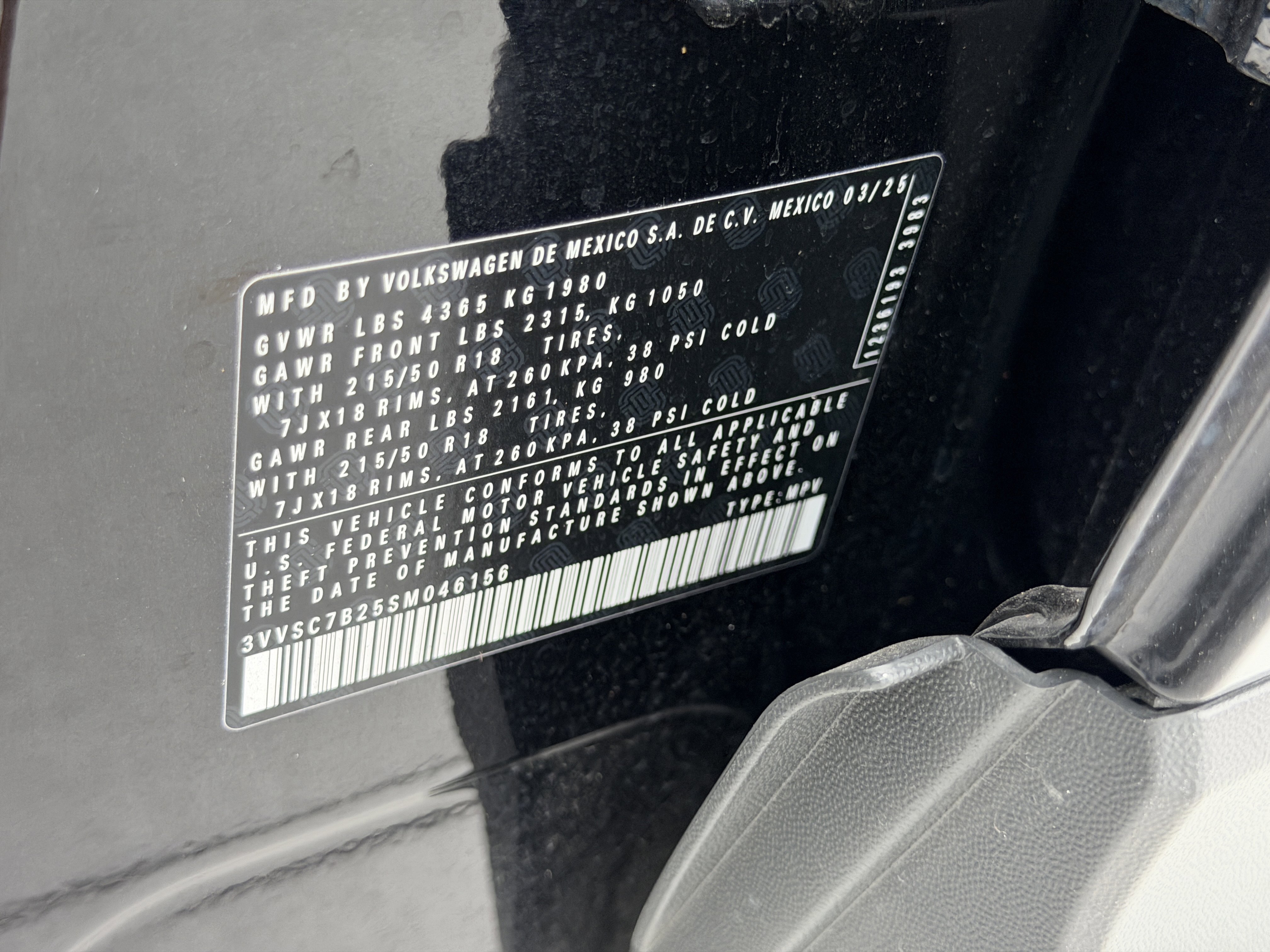 Used 2025 Volkswagen Taos SE image 33