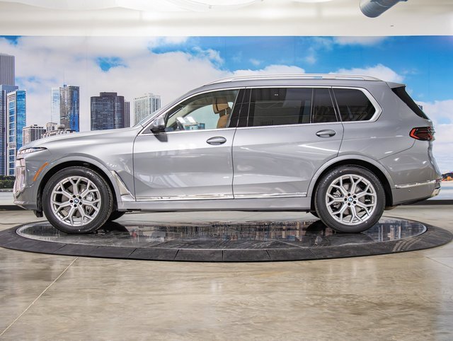 Certified 2025 BMW X7 xDrive40i image 6