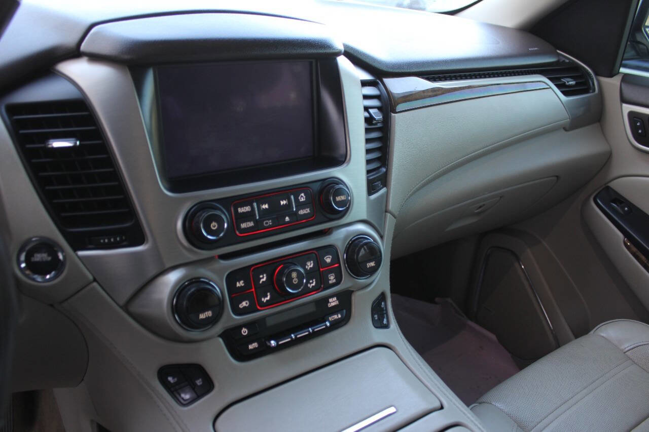 Used 2015 GMC Yukon Denali w/ Touring Package AWD/4WD image 21