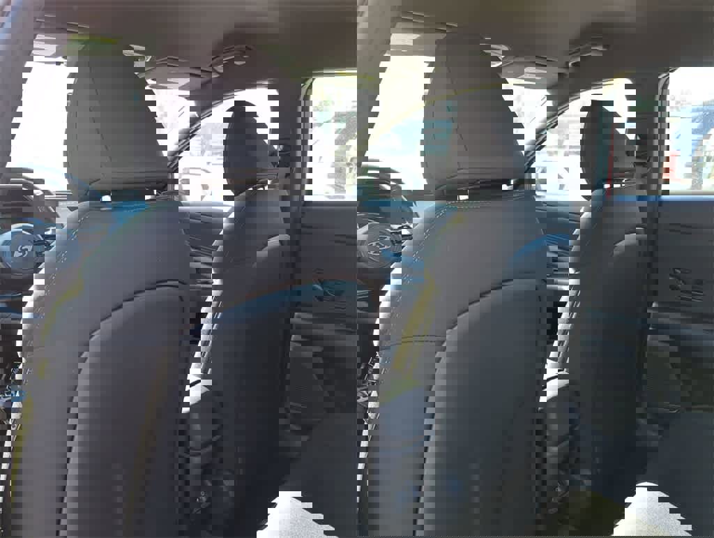 New 2026 Hyundai Elantra Sport w/ Cargo Package image 19