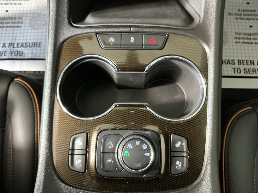 Used 2023 GMC Acadia AT4 w/ Technology Package AWD/4WD image 32