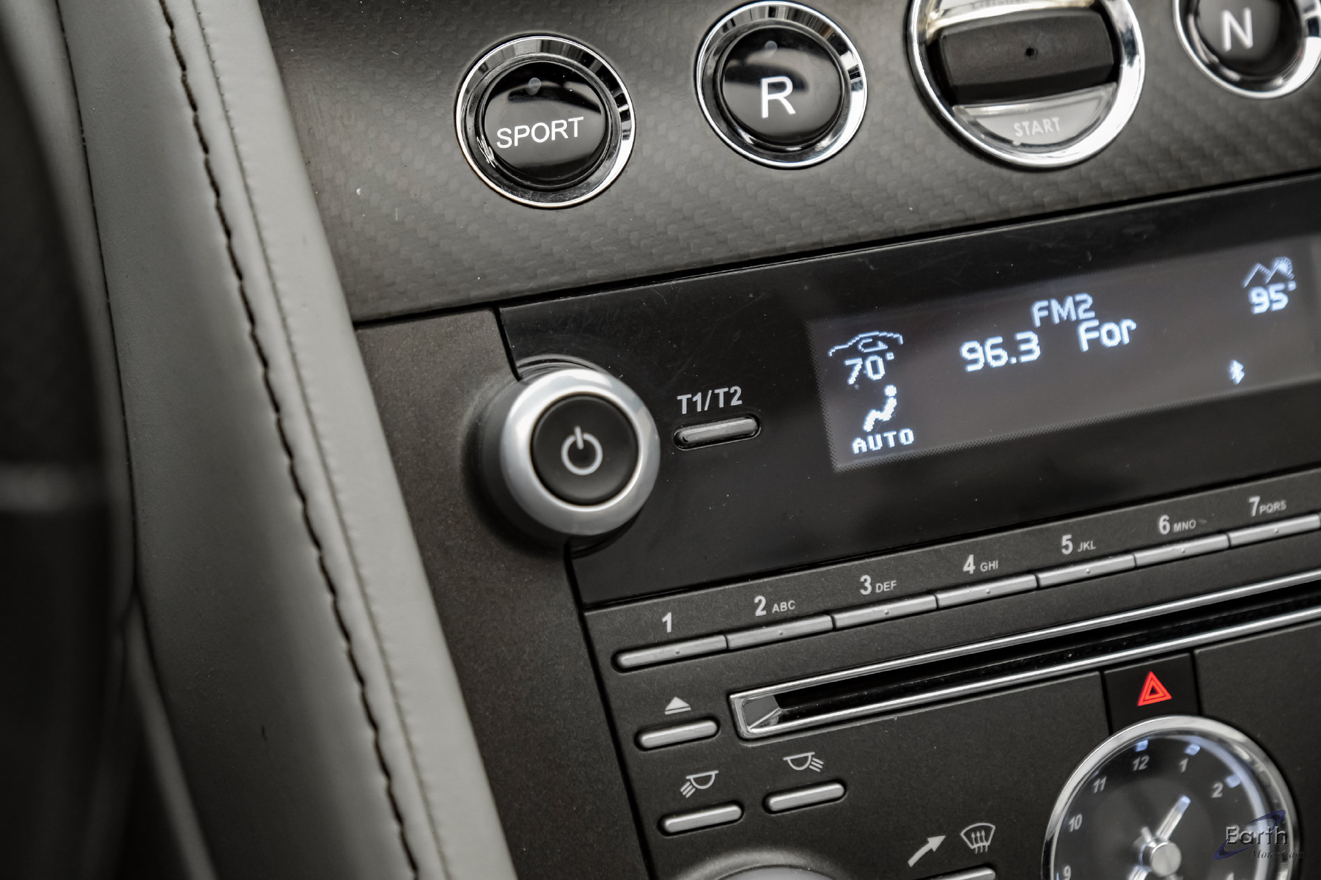 Used 2015 Aston Martin V8 Vantage GT RWD image 69