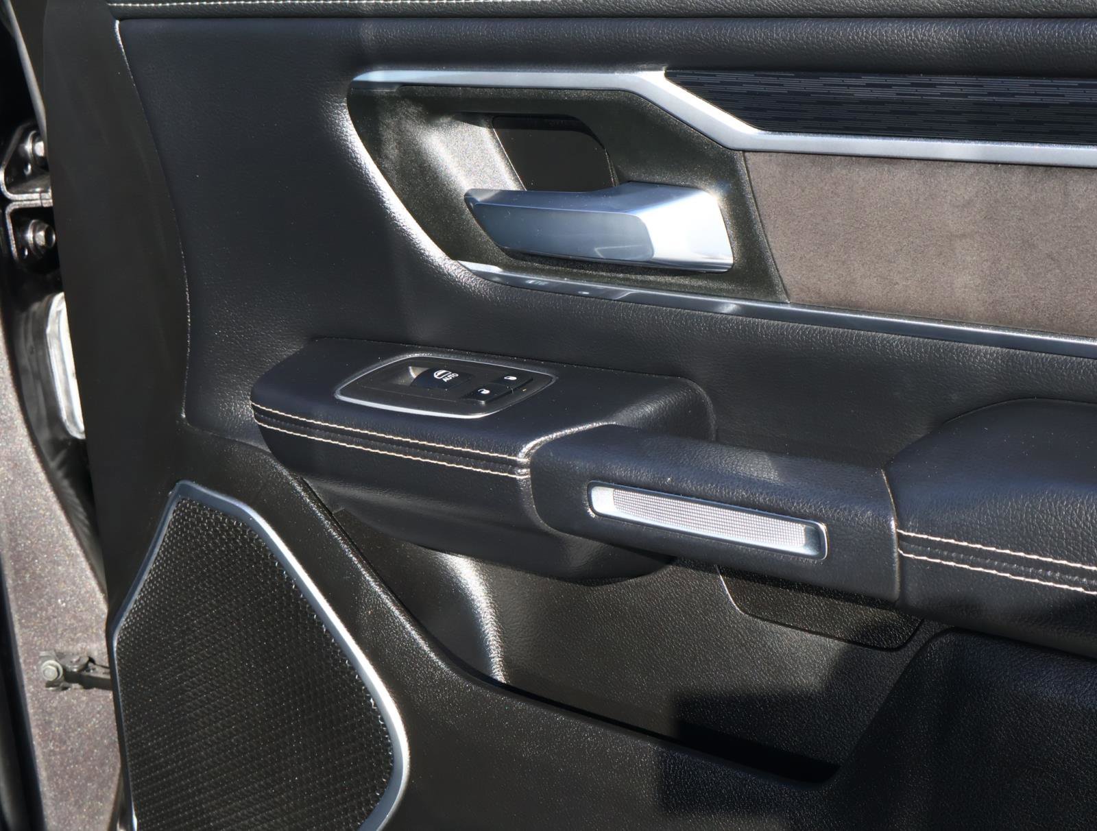 Used 2023 RAM 1500 Laramie image 17