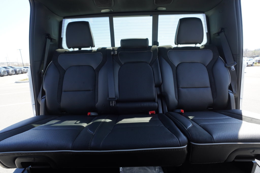 New 2026 RAM 1500 Laramie w/ Night Edition AWD/4WD image 33