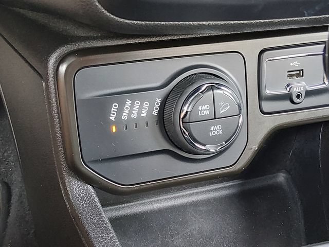 Used 2023 Jeep Renegade Trailhawk AWD/4WD image 21
