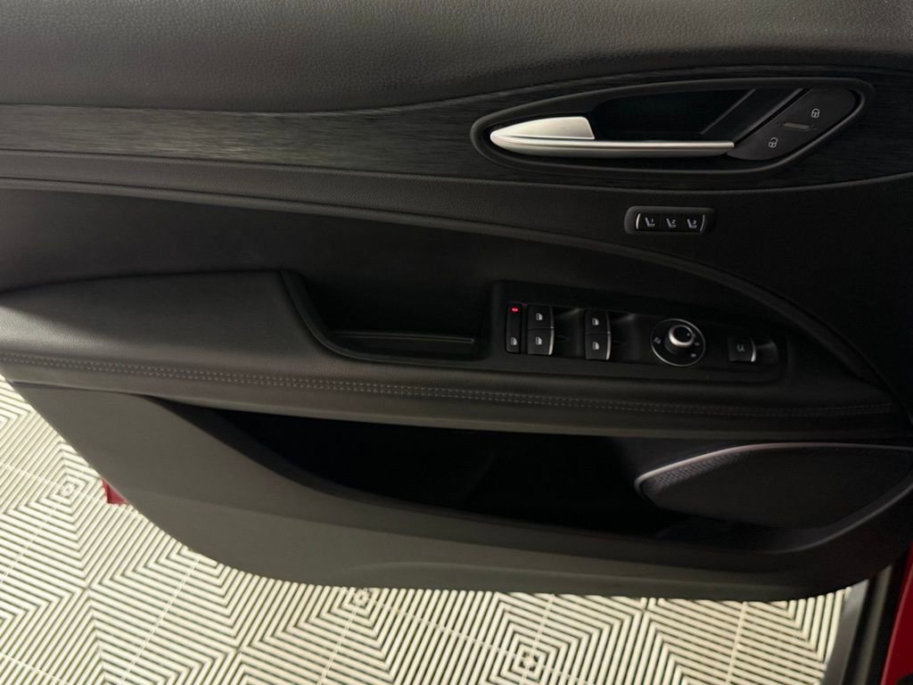 Used 2023 Alfa Romeo Stelvio Sprint image 26