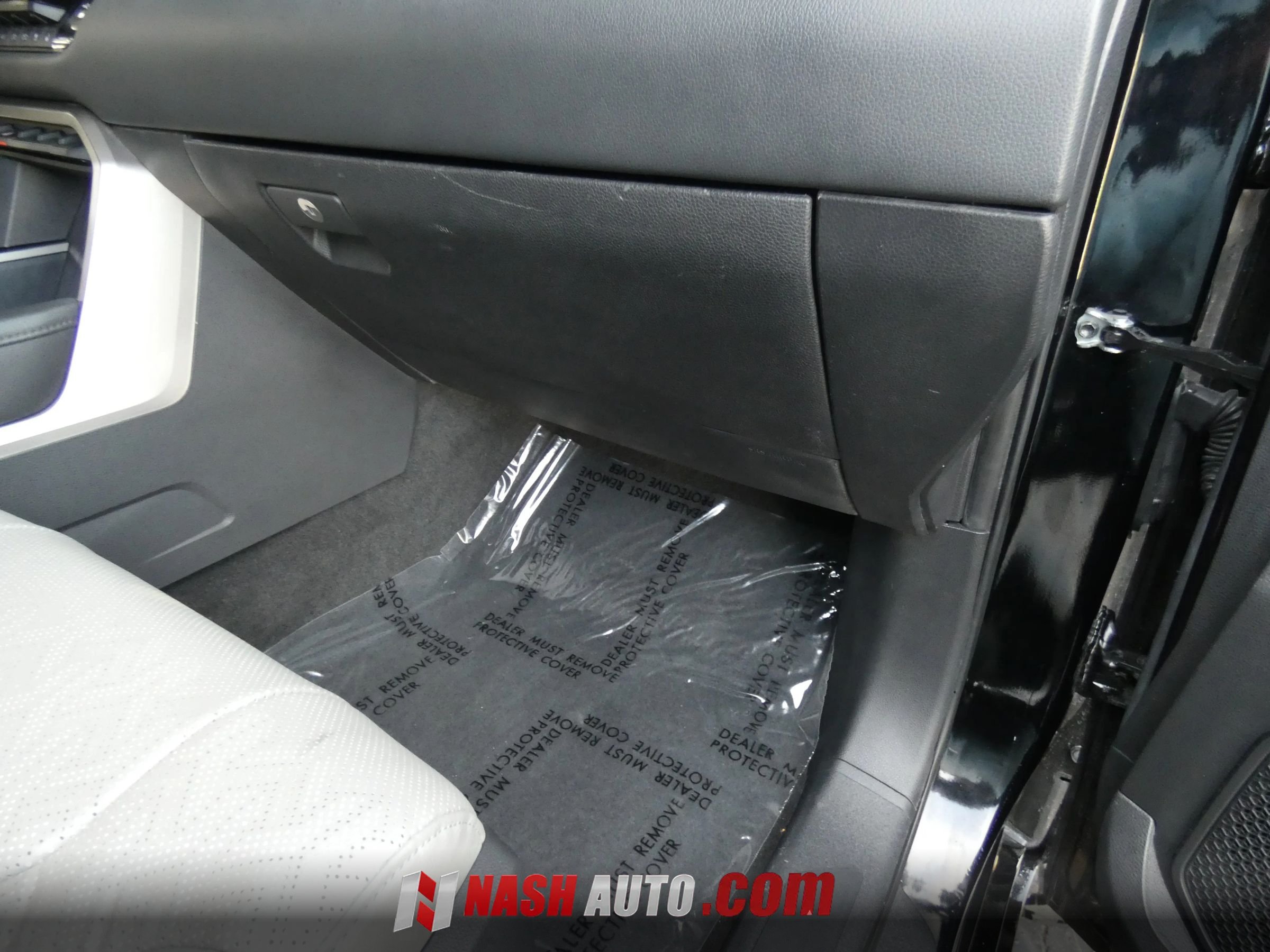 Used 2024 Toyota Tundra Limited w/ Power Package AWD/4WD image 37