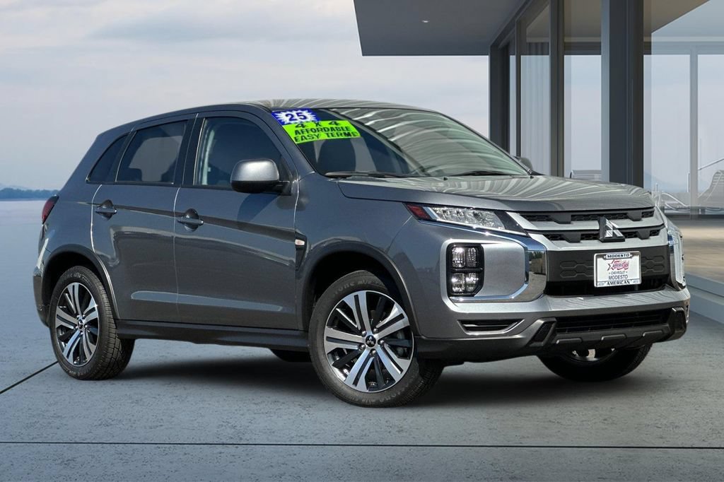 Used 2025 Mitsubishi Outlander Sport ES AWD/4WD image 2