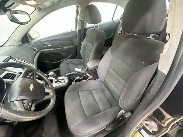 Used 2015 Chevrolet Cruze LT FWD image 21