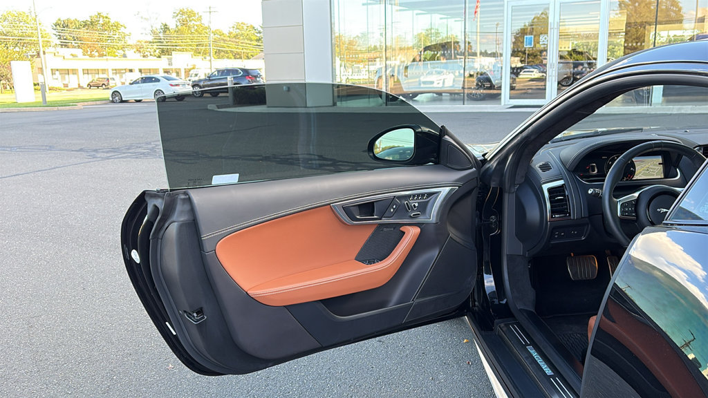 Used 2023 Jaguar F-TYPE R-Dynamic AWD/4WD image 10