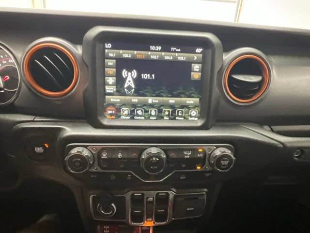 Used 2022 Jeep Gladiator Mojave w/ Cold Weather Group AWD/4WD image 10
