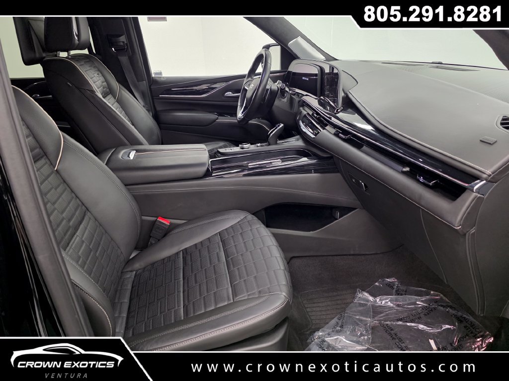 Used 2024 Cadillac Escalade V w/ LPO, ONYX Package AWD/4WD image 15