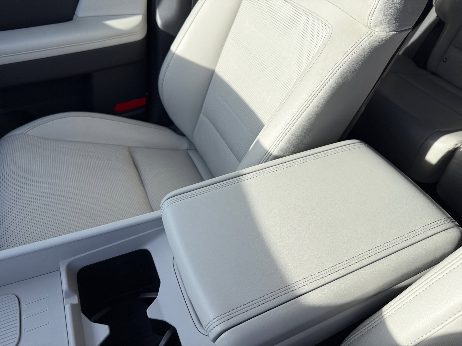 Certified 2024 Hyundai Santa Fe Limited image 14