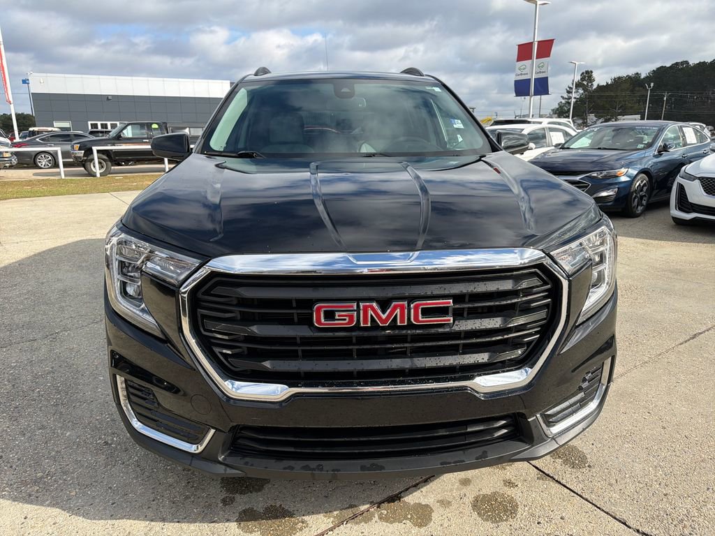 Used 2022 GMC Terrain SLE w/ Driver Convenience Package image 10