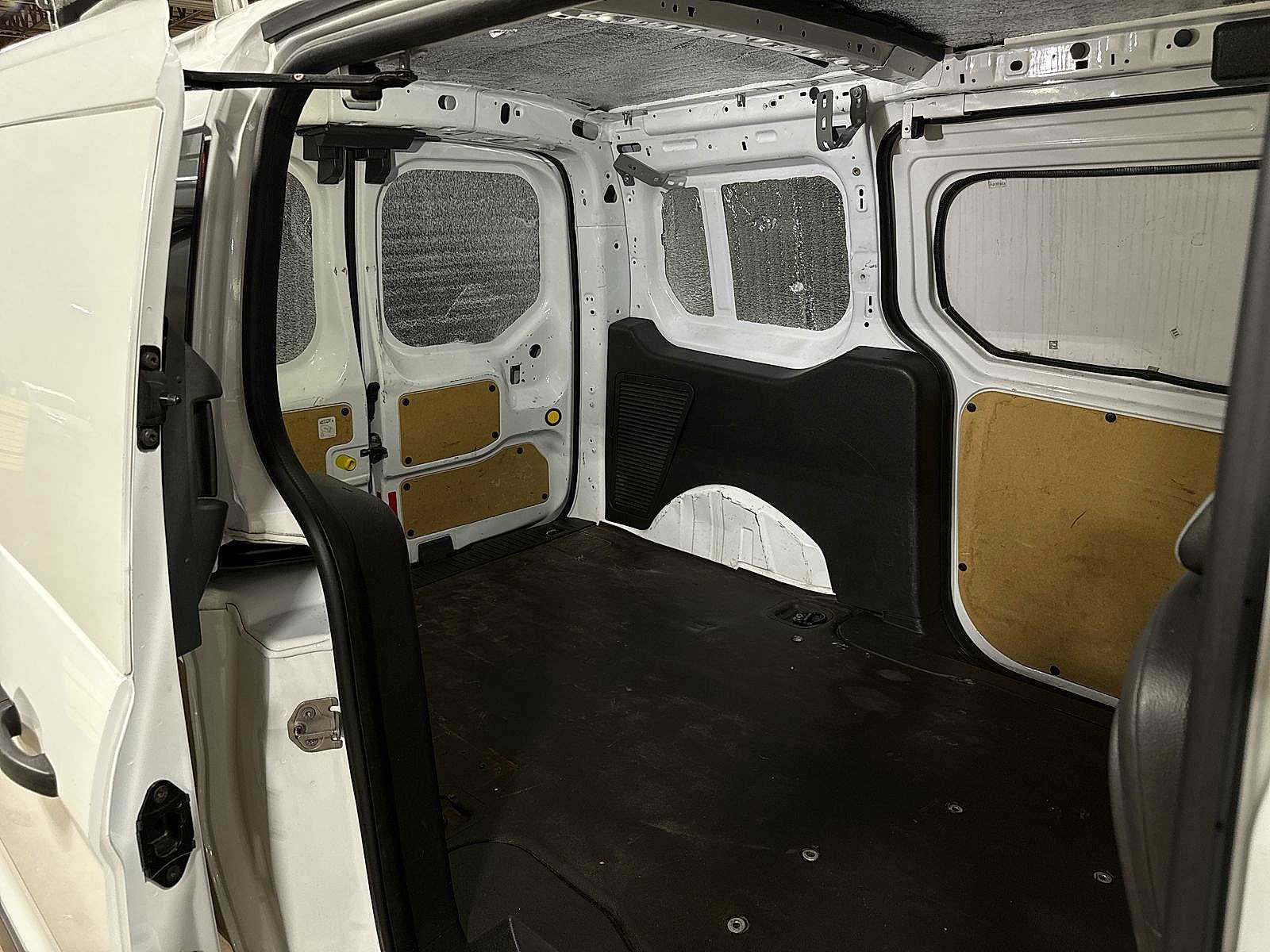 Used 2017 Ford Transit Connect XL image 17