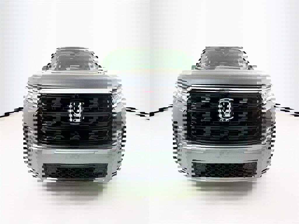 New 2026 Honda Pilot Touring image 2