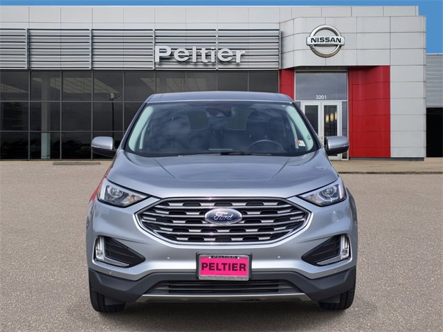 Used 2024 Ford Edge Titanium image 2