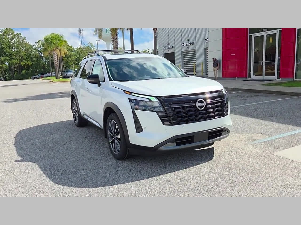 New 2026 Nissan Pathfinder Platinum FWD image 19