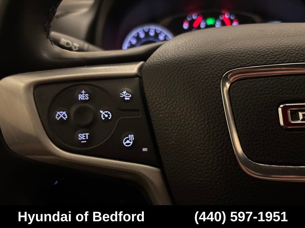 Used 2024 GMC Terrain SLT AWD/4WD image 16