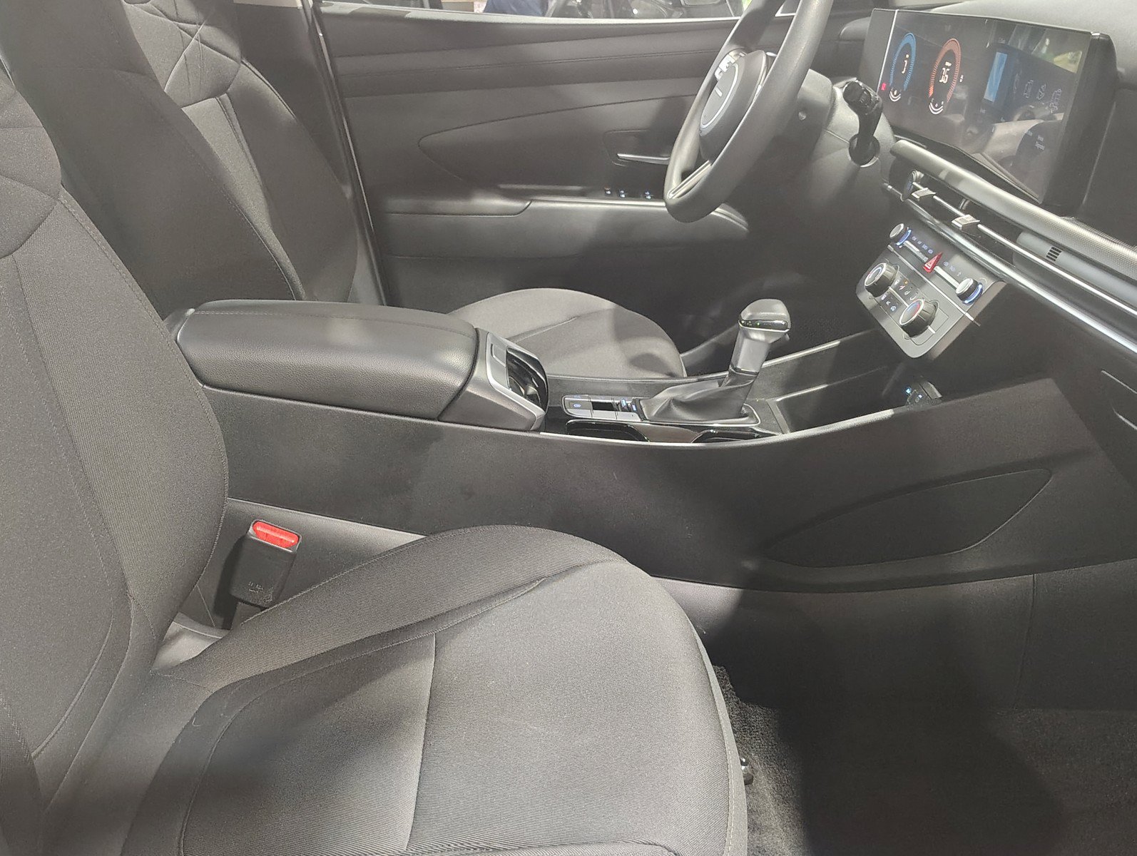 Certified 2025 Hyundai Tucson SE AWD/4WD image 27