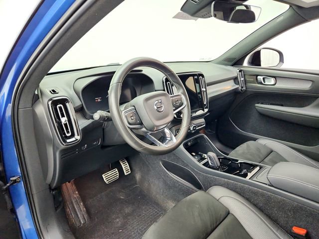 Used 2021 Volvo XC40 P8 Recharge w/ Advanced Package image 17