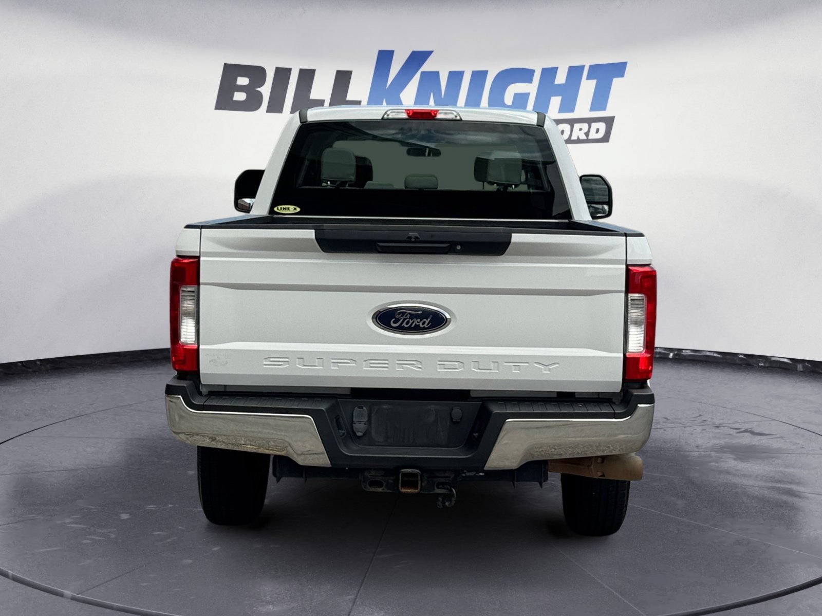 Used 2017 Ford F250 XL w/ XL Value Package AWD/4WD image 4