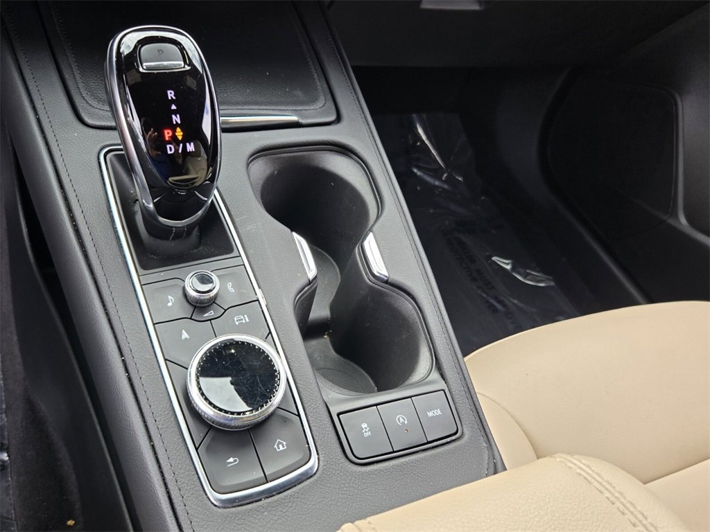 Used 2024 Cadillac XT4 Luxury w/ Cold Weather Package image 25