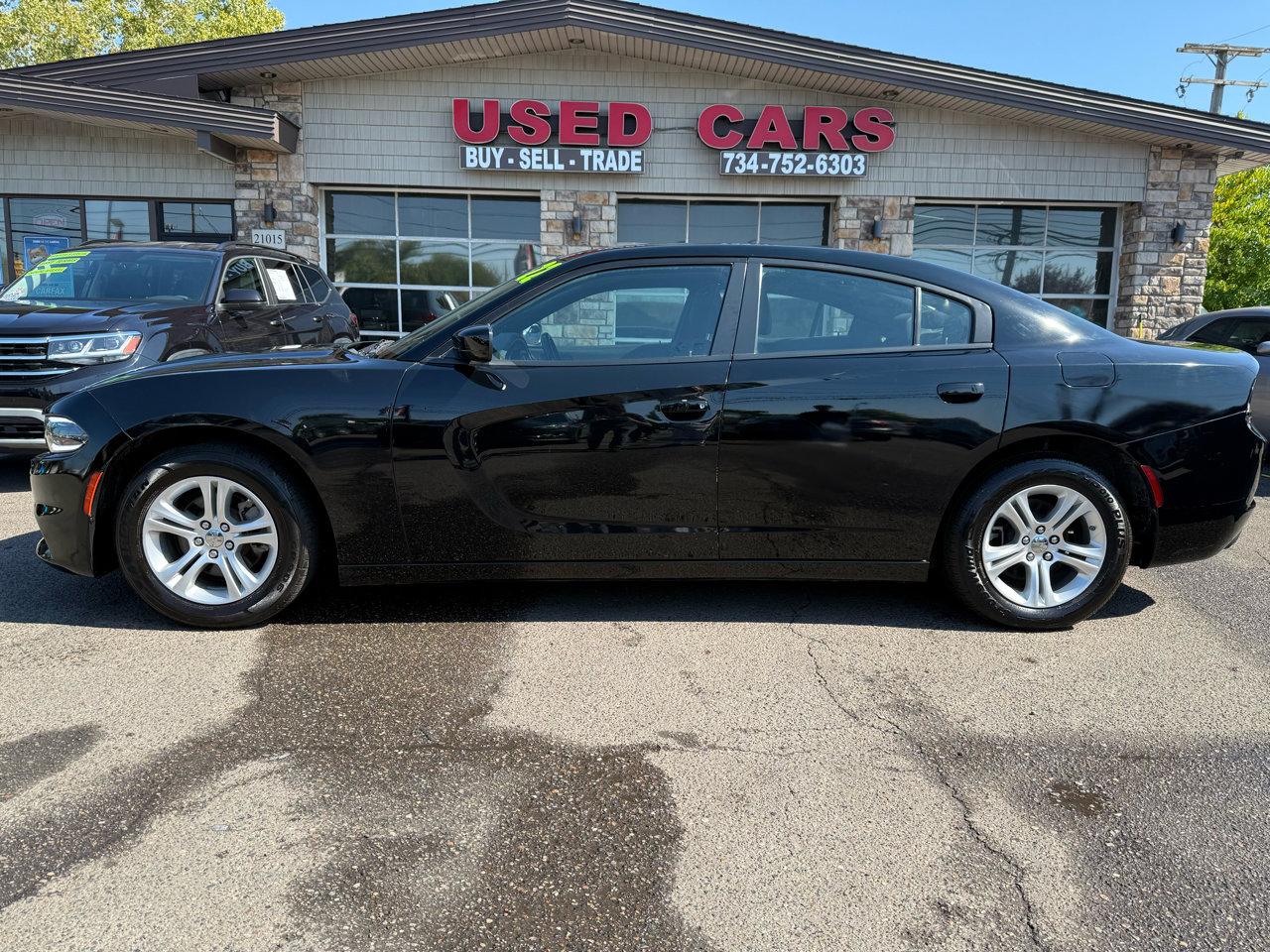 Used 2022 Dodge Charger SXT image 4