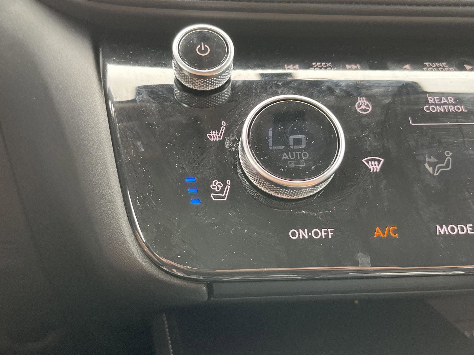 Certified 2025 INFINITI QX60 Luxe image 38