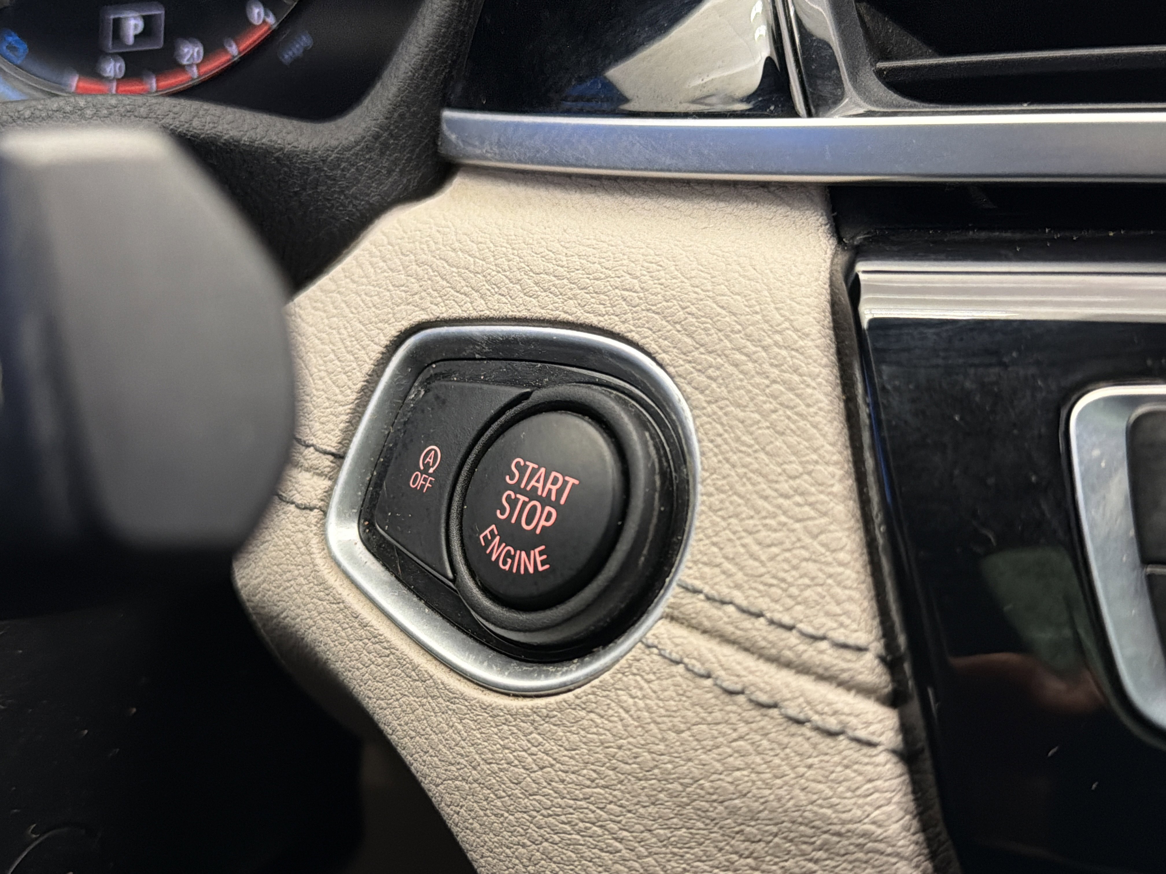 Used 2018 BMW X2 sDrive28i w/ Convenience Package image 23