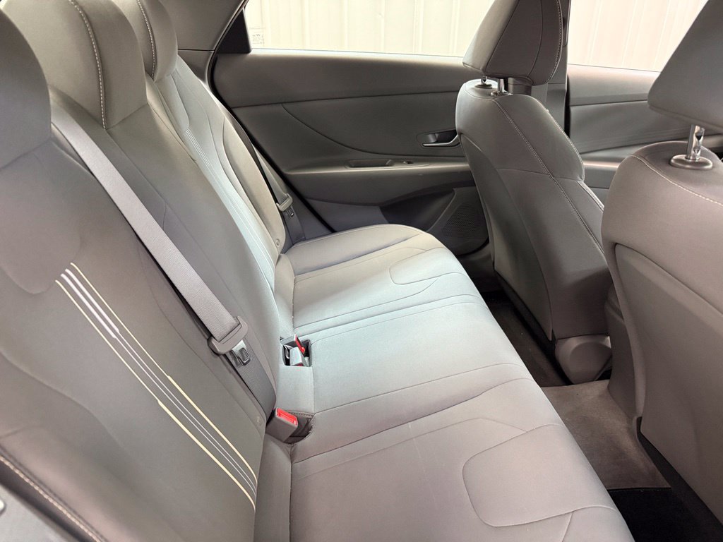 Used 2021 Hyundai Elantra SEL FWD image 23